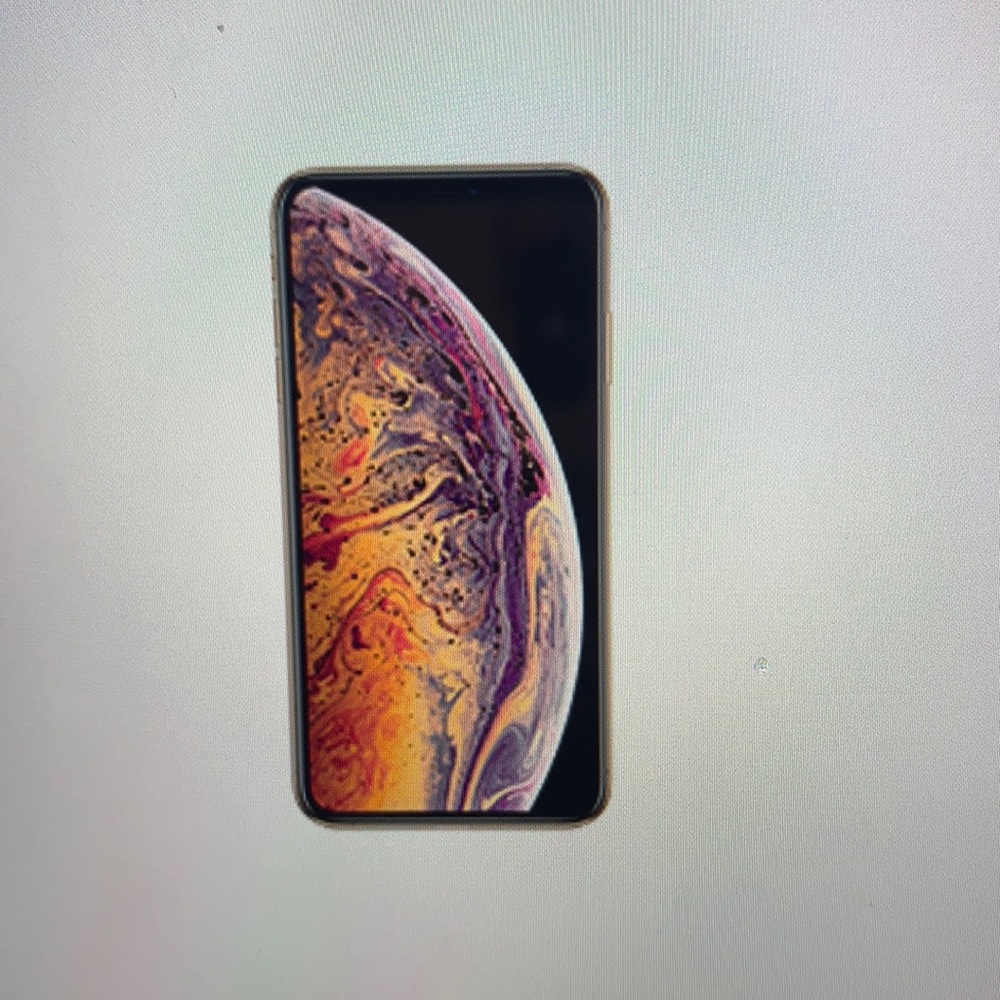 Gold iPhone XS Max 64GB (three cracks on the back)